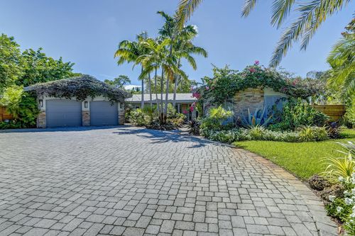 1948 Ne 7th Ter, Wilton Manors, FL, 33305-2207 | Card Image