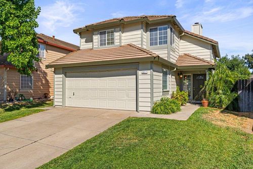 5017 Opal Creek Ct, Elk Grove, CA, 95758-5613 | Card Image