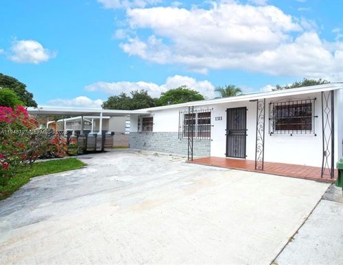 1311 Sw 33rd Ter, Fort Lauderdale, FL, 33312-3588 | Card Image