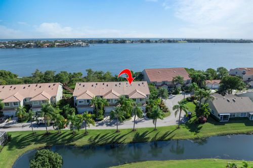 88 N Lakeshore Dr, Hypoluxo, FL, 33462-6068 | Card Image
