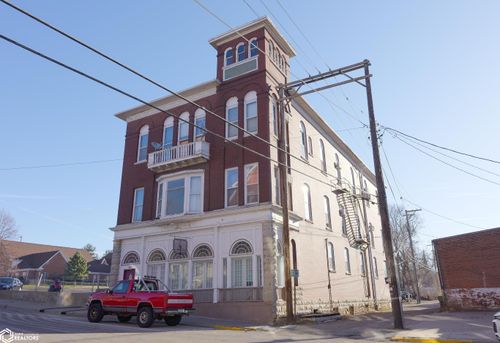 610 8th St, Fort Madison, IA, 52627-2866 | Card Image