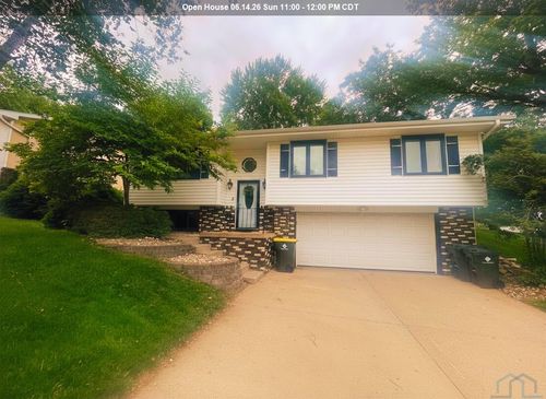 3315 S Hennepin St, Sioux City, IA, 51106-4431 | Card Image