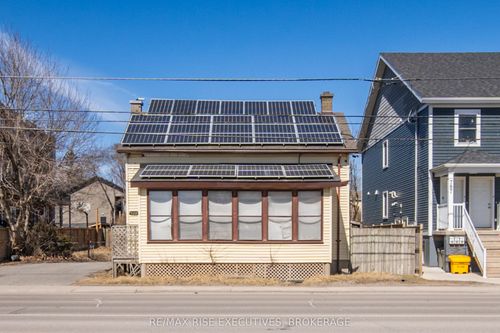 789 King St W, Kingston, ON, K7M2G5 | Card Image