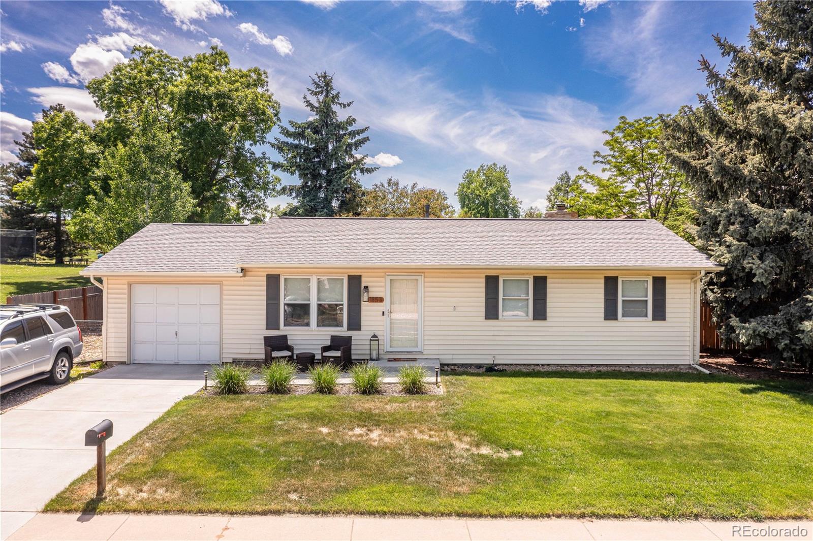 Garfield Ave, Louisville, CO 80027