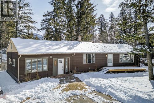 101 11th Avenue, Invermere, BC, V0A1K0 | Card Image
