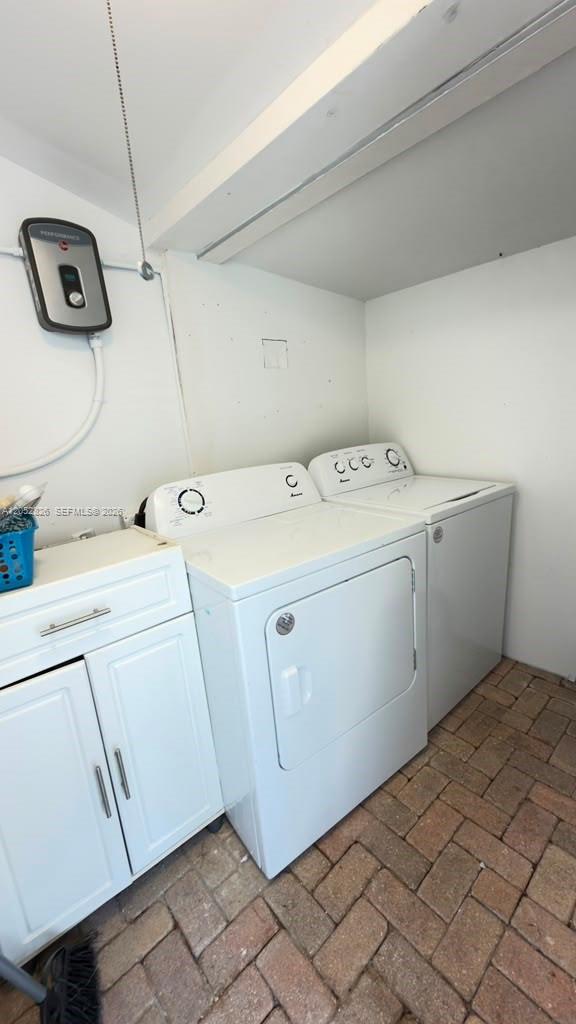 Residential Lease in Dania Beach