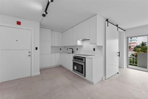 4a-240 Collins Ave, Miami Beach, FL, 33139-7179 | Card Image