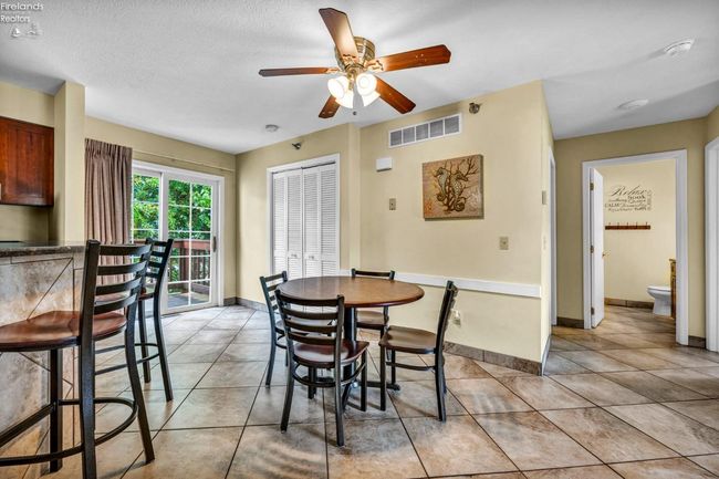 7 - 1230 Tri Motor Dr, Condo with 2 bedrooms, 2 bathrooms and null parking in Put-In-Bay OH | Image 15