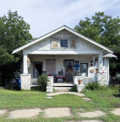 1404 2nd St, Brownwood, TX, 76801-4212 | Card Image