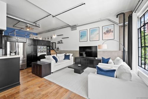 341-350 11th Ave, San Diego, CA, 92101-7475 | Card Image