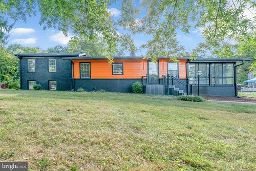 10006 S Grant Ave, MANASSAS, VA, 20110-6137 | Card Image