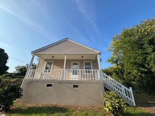 8 Cotton St, Greenville, SC, 29609-4605 | Card Image