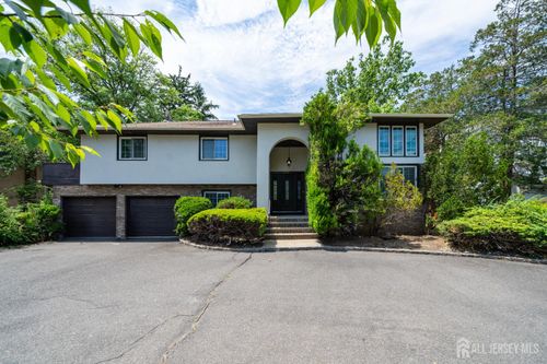 828 Mountain Ave, Springfield, NJ, 07081-3438 | Card Image