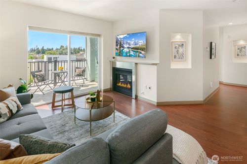 unit-45-5615 24th Ave Nw, Seattle, WA, 98107-4152 | Card Image