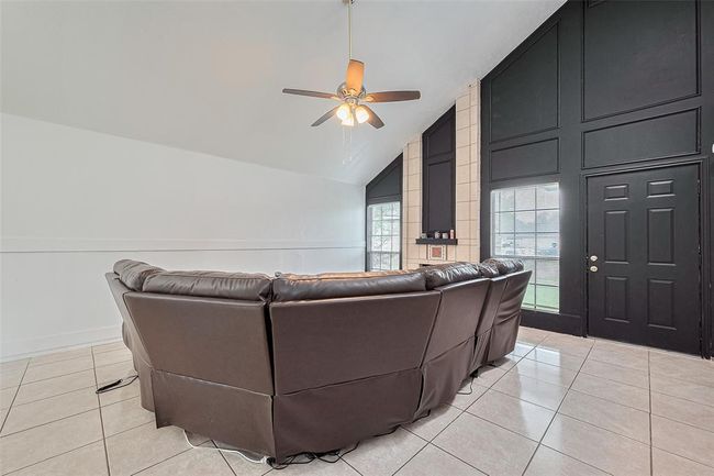 19906 Rising Star Dr, House other with 3 bedrooms, 2 bathrooms and 2 parking in Humble TX | Image 17