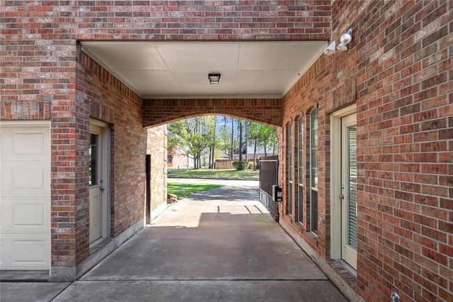 9519 Woodcliff Lake Dr, House other with 5 bedrooms, 5 bathrooms and 4 parking in Spring TX | Image 44
