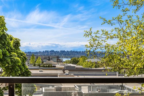 111-410 2nd Ave S, Kirkland, WA, 98033-3620 | Card Image