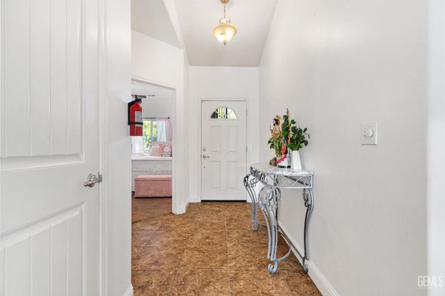 605 Cornelia St, House other with 4 bedrooms, 2 bathrooms and null parking in Wasco CA | Image 8