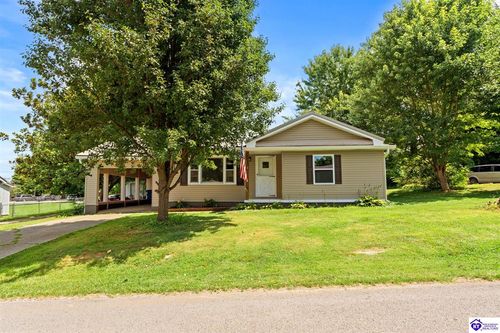 213 N Woodlawn St, Irvington, KY, 40146-7220 | Card Image