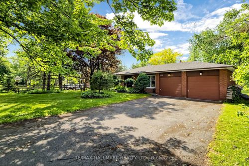 5193 Aurora Rd, Stouffville, ON, L4A4N2 | Card Image