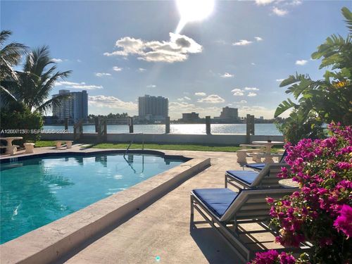 8-2250 Bay Dr, Miami Beach, FL, 33141-3484 | Card Image