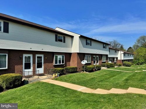 215 Catalpa Lane, RED LION, PA, 17356 | Card Image