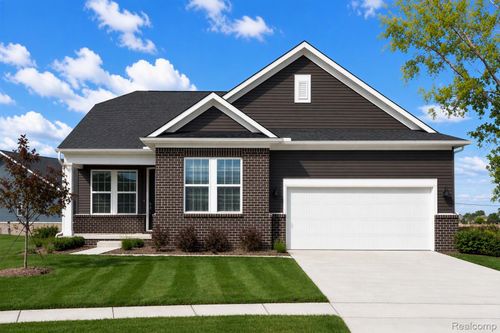 20633 W Kilburn Dr, Macomb, MI, 48044-4326 | Card Image