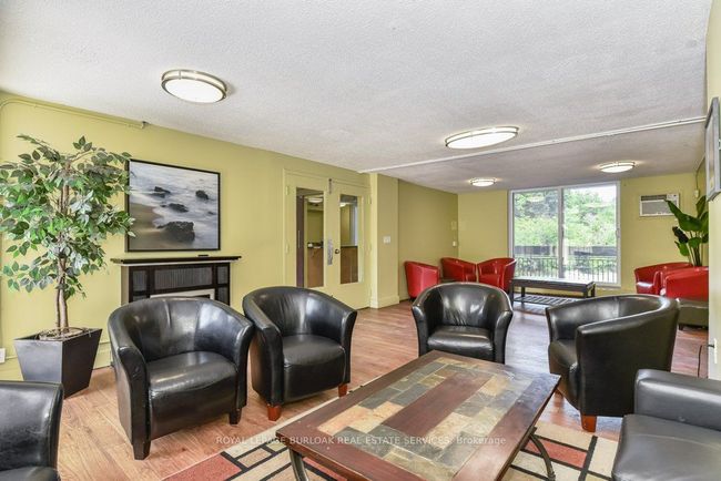 522 - 350 Quigley Rd, Condo with 3 bedrooms, 1 bathrooms and null parking in Hamilton ON | Image 29