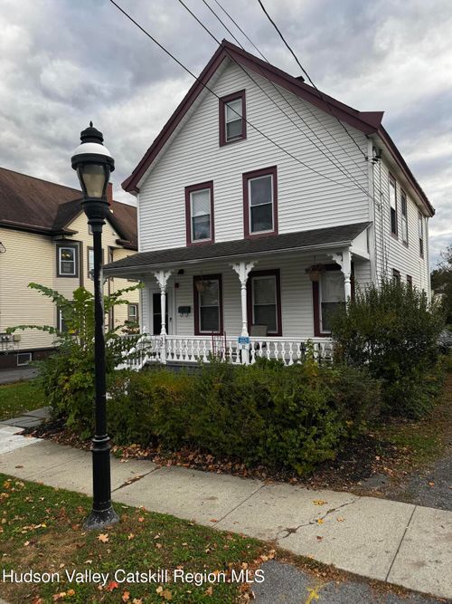 32 Lagrange Ave, Poughkeepsie, NY, 12603-2411 | Card Image