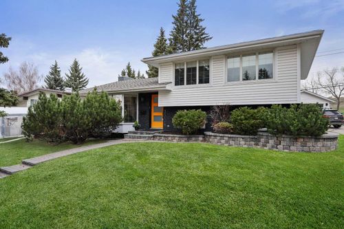 3224 Conrad Drive Nw, Calgary, AB, T2L1B4 | Card Image