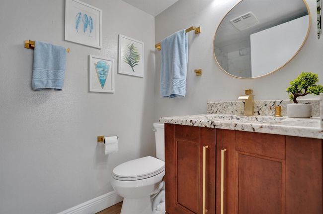 804 Waterview Dr, Condo with 3 bedrooms, 3 bathrooms and null parking in Palm Springs FL | Image 21