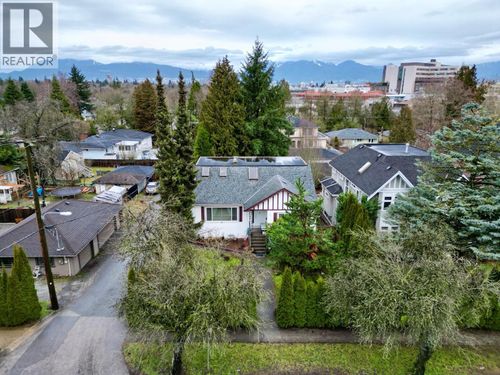 985 W 33rd Ave, Vancouver, BC, V5Z2K6 | Card Image