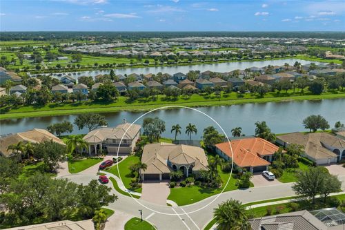 2501 Farms Ct, Sarasota, FL, 34240-8213 | Card Image