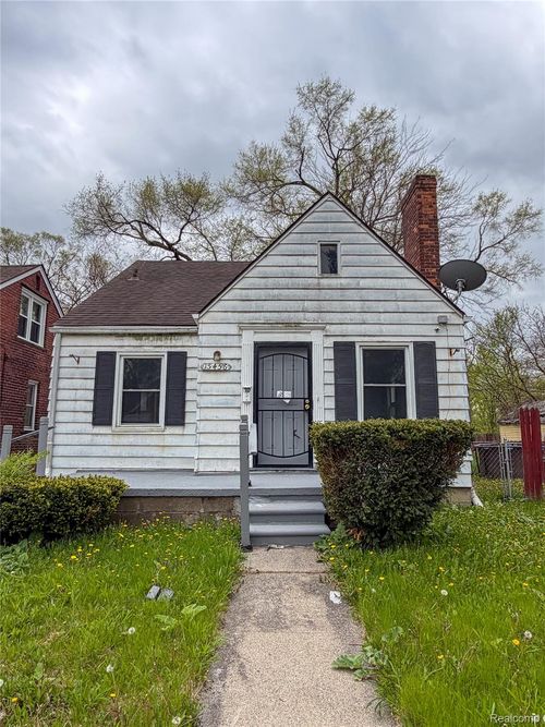 15456 Saratoga St, Detroit, MI, 48205-2930 | Card Image