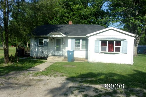 412 N Lincoln St, Morocco, IN, 47963 | Card Image