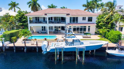 2320 Ne 34th Ct, Lighthouse Point, FL, 33064-8147 | Card Image