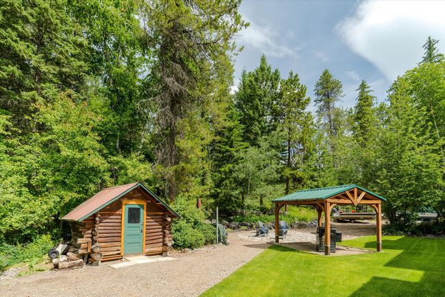 677 Latigo Ln, House other with 3 bedrooms, 4 bathrooms and null parking in Bigfork MT | Image 15