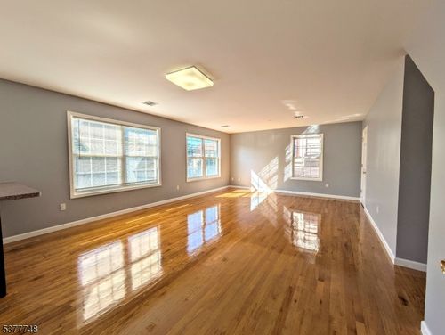 2-150 Orange St, Bloomfield, NJ, 07003-4704 | Card Image