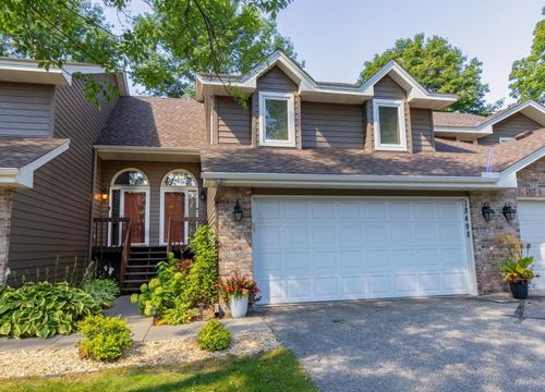 18498 Cherry Tree Ct, Minnetonka, MN, 55345-6900 | Card Image