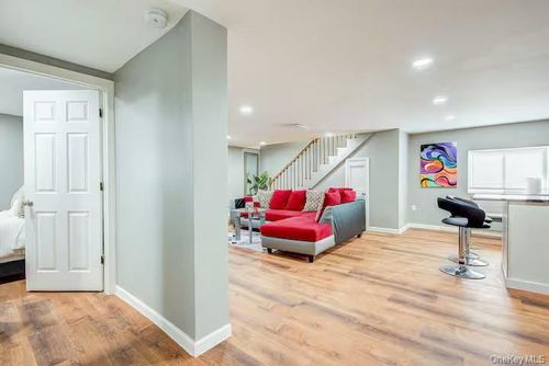 4-8 Carl Pl, New Windsor, NY, 12553-5952 | Card Image