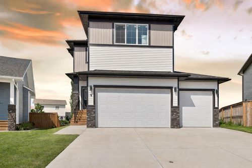9 Mcclung Gate, Carstairs, AB, T0M0N0 | Card Image