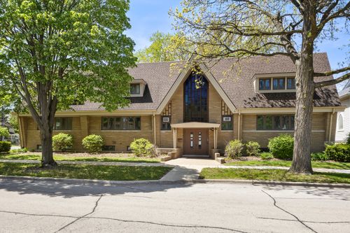 108 Sherman St, West Chicago, IL, 60185-2740 | Card Image