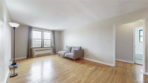 d7-4thfl-65 108th St, Forest Hills, NY, 11375-2253 | Card Image