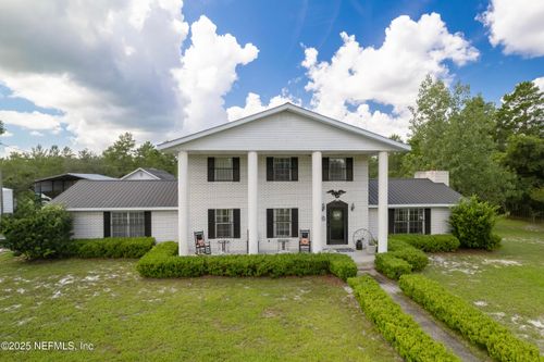 527 County Road 310, Palatka, FL, 32177-9470 | Card Image