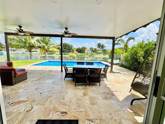 16515 Ruby Lk, House other with 4 bedrooms, 3 bathrooms and null parking in Weston FL | Image 31