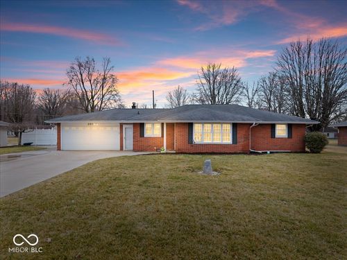 257 E 75th St, Anderson, IN, 46013-3903 | Card Image