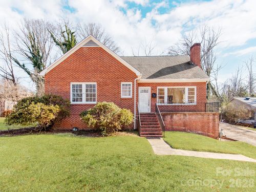 113 Falls St, Morganton, NC, 28655-4315 | Card Image