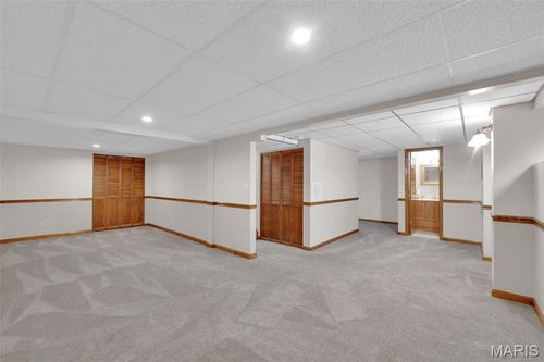2503 River Winds Ct, Saint Louis, MO, 63129-5679 | Card Image