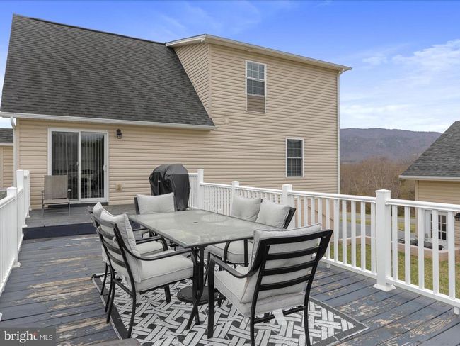 317 Locustdale Loop, House other with 3 bedrooms, 3 bathrooms and null parking in SHENANDOAH VA | Image 36
