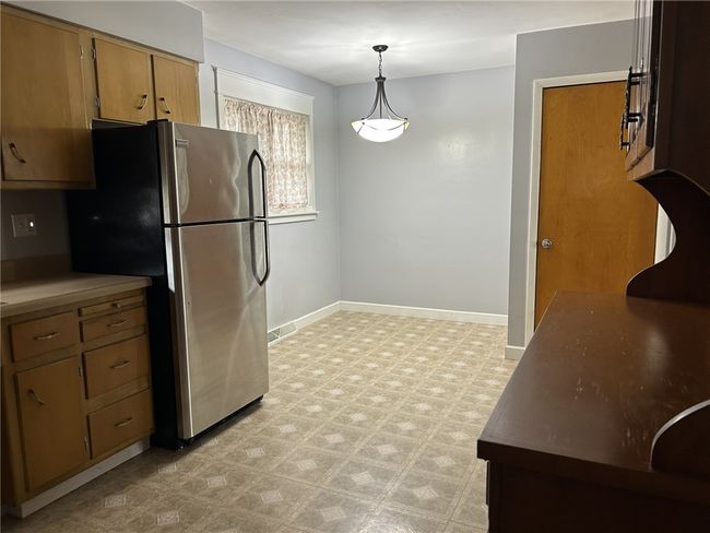 2458 Linden Ave, House other with 3 bedrooms, 2 bathrooms and 1 parking in Aliquippa PA | Image 9